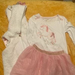7/8 Unicorn Outfit with skirt and vest